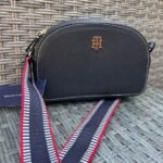 Bolso Bandolera Para Mujer De La Marca Tommy Hilfiger