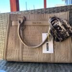 Bolso Tote Steve Madden Color Camel